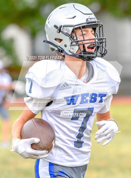 Thumbnail 2 in Olathe West @ Shawnee Mission West photogallery.