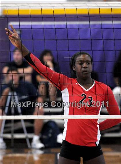 Thumbnail 1 in Harvard-Westlake vs. Kamehameha (2010 Durango Fall Classic) photogallery.