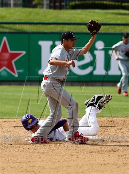 Thumbnail 2 in Escalon vs. Lodi (Banner Island Classic) photogallery.
