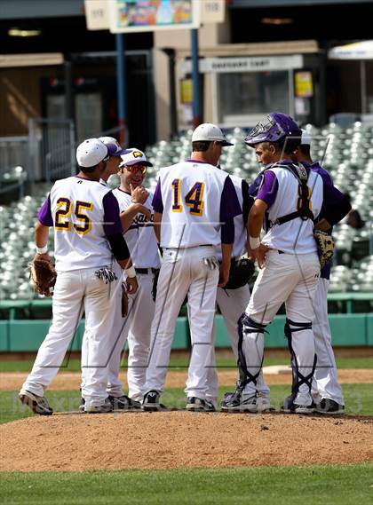 Thumbnail 2 in Escalon vs. Lodi (Banner Island Classic) photogallery.