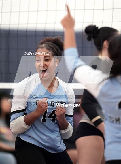 Thumbnail 3 in Oakton vs. Charles J. Colgan photogallery.