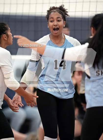 Thumbnail 2 in Oakton vs. Charles J. Colgan photogallery.