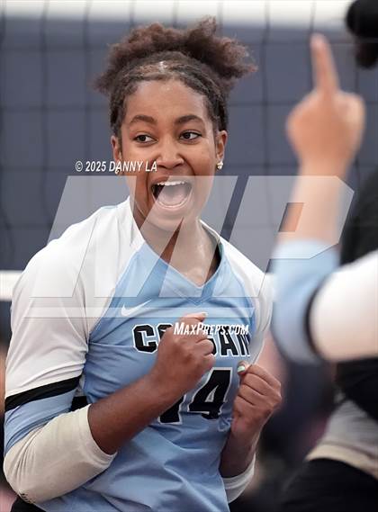 Thumbnail 2 in Oakton vs. Charles J. Colgan photogallery.