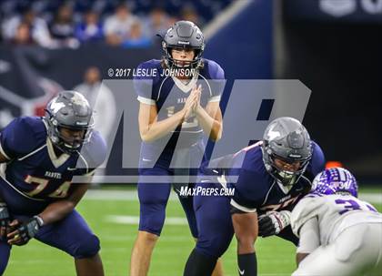 Thumbnail 3 in Angleton vs. Manvel (UIL 5A D1 Semifinal) photogallery.