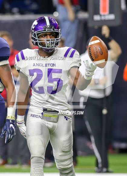 Thumbnail 1 in Angleton vs. Manvel (UIL 5A D1 Semifinal) photogallery.