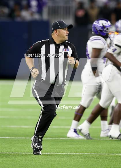 Thumbnail 3 in Angleton vs. Manvel (UIL 5A D1 Semifinal) photogallery.