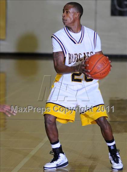 Thumbnail 1 in Boron vs. Redlands Adventist Academy (CIF SS Playoffs) photogallery.