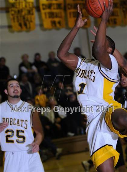 Thumbnail 2 in Boron vs. Redlands Adventist Academy (CIF SS Playoffs) photogallery.
