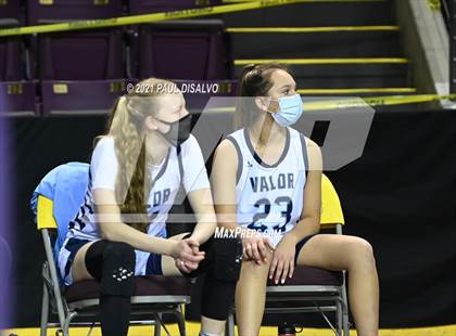 Thumbnail 2 in Regis Jesuit vs. Valor Christian (CHSAA 5A State Final) photogallery.