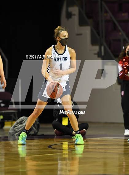 Thumbnail 1 in Regis Jesuit vs. Valor Christian (CHSAA 5A State Final) photogallery.