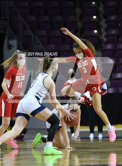 Thumbnail 2 in Regis Jesuit vs. Valor Christian (CHSAA 5A State Final) photogallery.