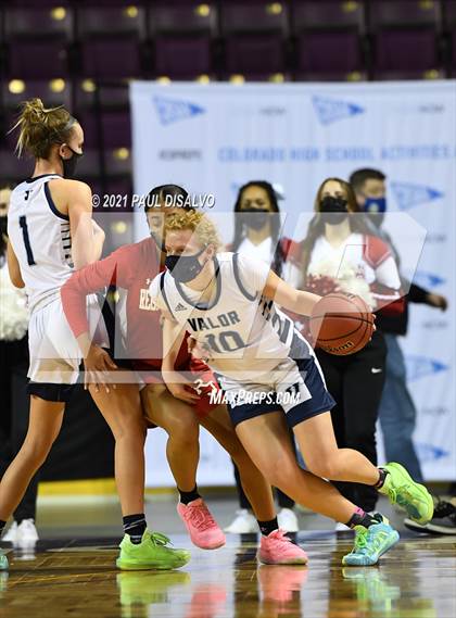 Thumbnail 2 in Regis Jesuit vs. Valor Christian (CHSAA 5A State Final) photogallery.