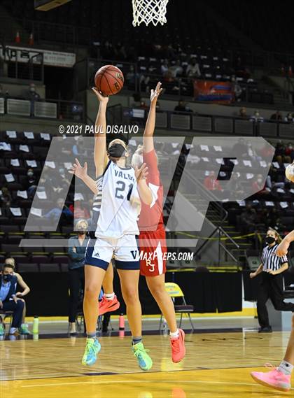 Thumbnail 3 in Regis Jesuit vs. Valor Christian (CHSAA 5A State Final) photogallery.