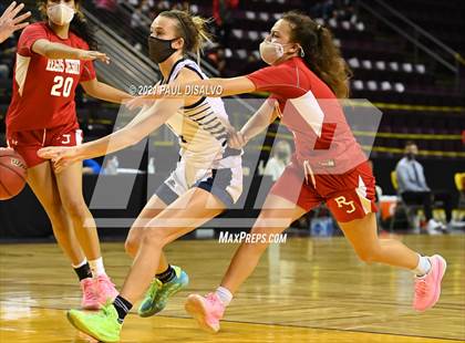 Thumbnail 1 in Regis Jesuit vs. Valor Christian (CHSAA 5A State Final) photogallery.
