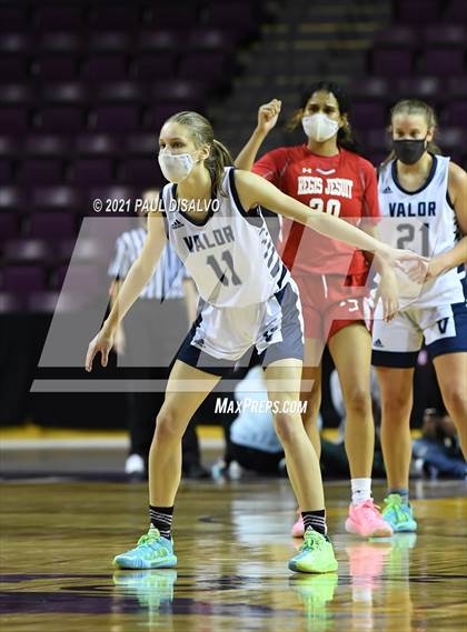 Thumbnail 2 in Regis Jesuit vs. Valor Christian (CHSAA 5A State Final) photogallery.