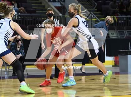 Thumbnail 2 in Regis Jesuit vs. Valor Christian (CHSAA 5A State Final) photogallery.