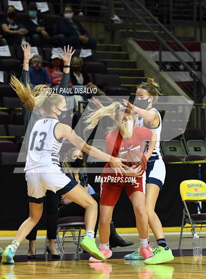 Thumbnail 2 in Regis Jesuit vs. Valor Christian (CHSAA 5A State Final) photogallery.