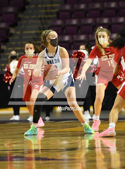 Thumbnail 3 in Regis Jesuit vs. Valor Christian (CHSAA 5A State Final) photogallery.
