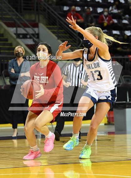 Thumbnail 1 in Regis Jesuit vs. Valor Christian (CHSAA 5A State Final) photogallery.