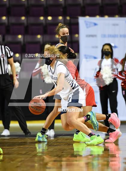 Thumbnail 1 in Regis Jesuit vs. Valor Christian (CHSAA 5A State Final) photogallery.