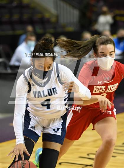 Thumbnail 1 in Regis Jesuit vs. Valor Christian (CHSAA 5A State Final) photogallery.