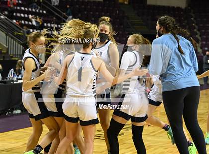 Thumbnail 3 in Regis Jesuit vs. Valor Christian (CHSAA 5A State Final) photogallery.