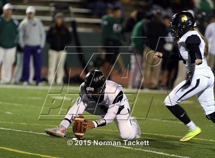 Thumbnail 3 in Topeka @ Derby (KSHSAA 6A 1st Round) photogallery.