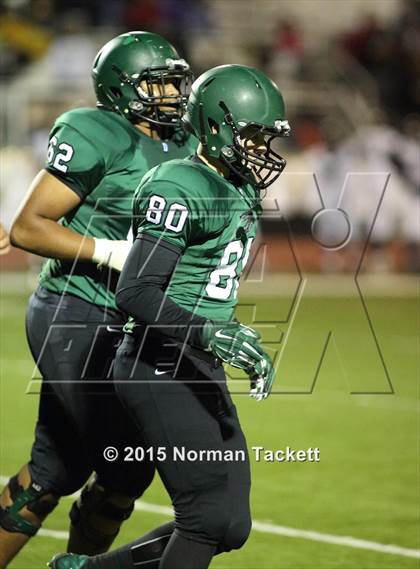 Thumbnail 2 in Topeka @ Derby (KSHSAA 6A 1st Round) photogallery.