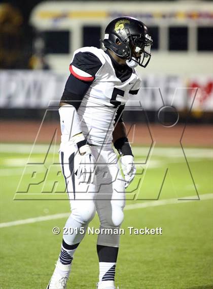 Thumbnail 1 in Topeka @ Derby (KSHSAA 6A 1st Round) photogallery.