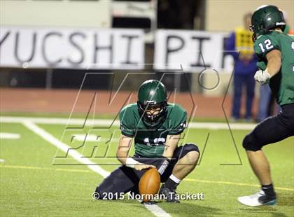 Thumbnail 1 in Topeka @ Derby (KSHSAA 6A 1st Round) photogallery.