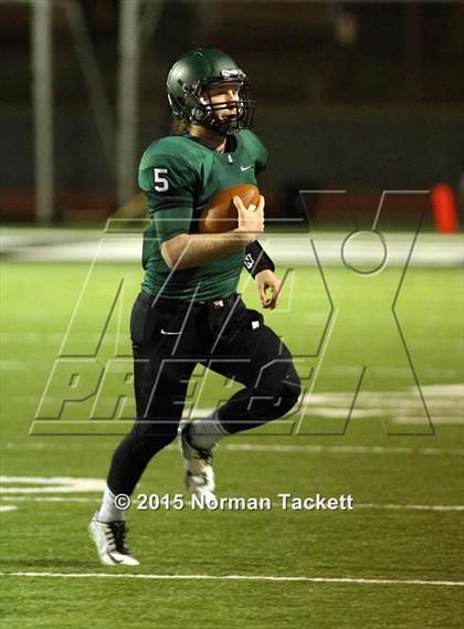 Thumbnail 2 in Topeka @ Derby (KSHSAA 6A 1st Round) photogallery.