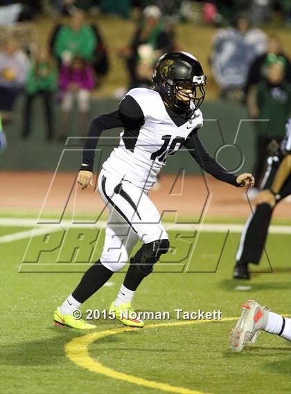 Thumbnail 3 in Topeka @ Derby (KSHSAA 6A 1st Round) photogallery.