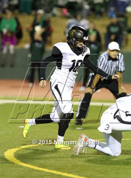Thumbnail 1 in Topeka @ Derby (KSHSAA 6A 1st Round) photogallery.
