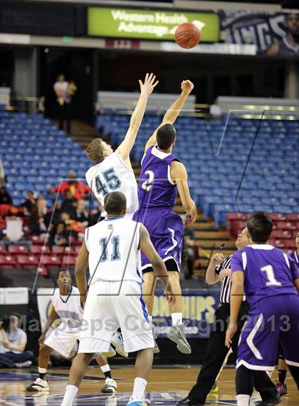 Thumbnail 3 in Sacred Heart Cathedral vs. St. Augustine (CIF State D3 Final) photogallery.