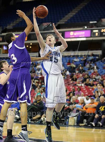 Thumbnail 1 in Sacred Heart Cathedral vs. St. Augustine (CIF State D3 Final) photogallery.