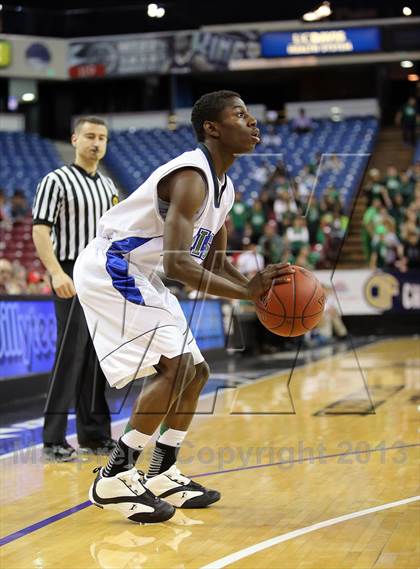 Thumbnail 3 in Sacred Heart Cathedral vs. St. Augustine (CIF State D3 Final) photogallery.