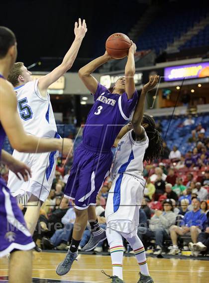 Thumbnail 3 in Sacred Heart Cathedral vs. St. Augustine (CIF State D3 Final) photogallery.