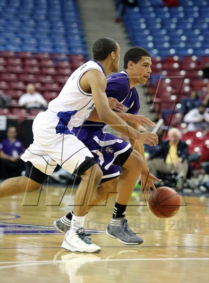 Thumbnail 1 in Sacred Heart Cathedral vs. St. Augustine (CIF State D3 Final) photogallery.