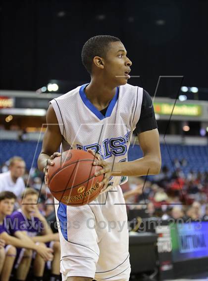 Thumbnail 1 in Sacred Heart Cathedral vs. St. Augustine (CIF State D3 Final) photogallery.