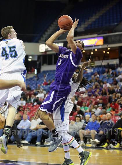 Thumbnail 1 in Sacred Heart Cathedral vs. St. Augustine (CIF State D3 Final) photogallery.