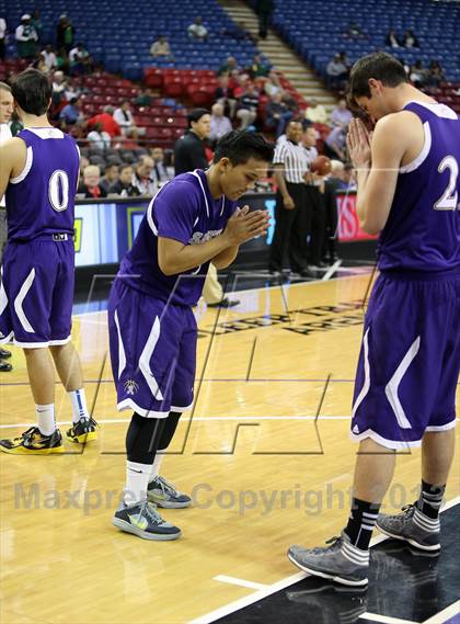 Thumbnail 1 in Sacred Heart Cathedral vs. St. Augustine (CIF State D3 Final) photogallery.