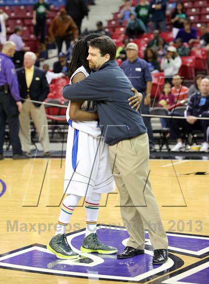 Thumbnail 3 in Sacred Heart Cathedral vs. St. Augustine (CIF State D3 Final) photogallery.