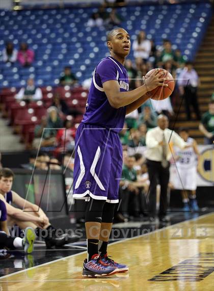 Thumbnail 1 in Sacred Heart Cathedral vs. St. Augustine (CIF State D3 Final) photogallery.