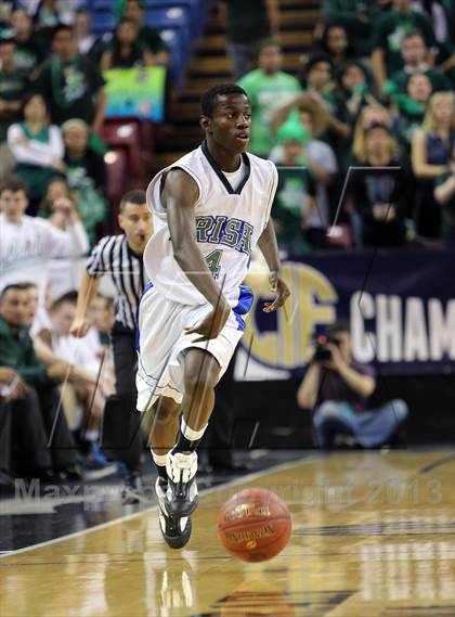 Thumbnail 1 in Sacred Heart Cathedral vs. St. Augustine (CIF State D3 Final) photogallery.
