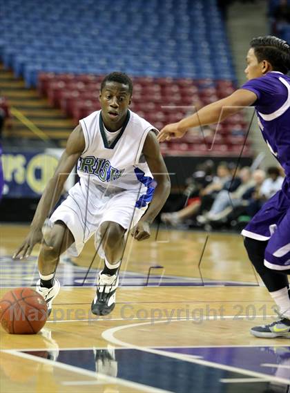 Thumbnail 3 in Sacred Heart Cathedral vs. St. Augustine (CIF State D3 Final) photogallery.