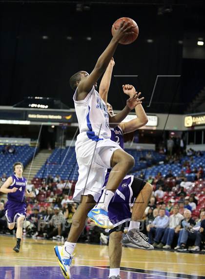 Thumbnail 1 in Sacred Heart Cathedral vs. St. Augustine (CIF State D3 Final) photogallery.