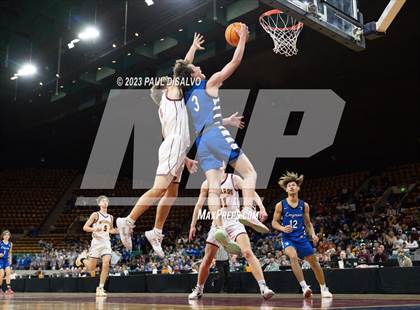 Thumbnail 1 in Windsor vs. Longmont (CHSAA 5A Great 8) photogallery.