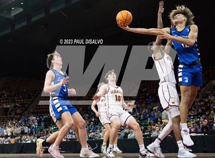 Thumbnail 1 in Windsor vs. Longmont (CHSAA 5A Great 8) photogallery.