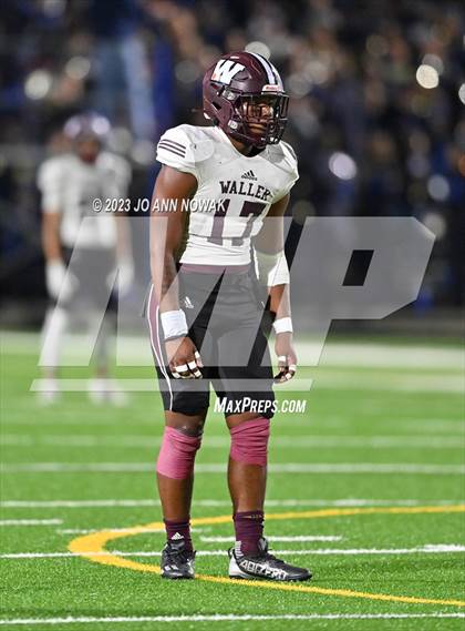 Thumbnail 2 in Waller @ Tomball Memorial photogallery.