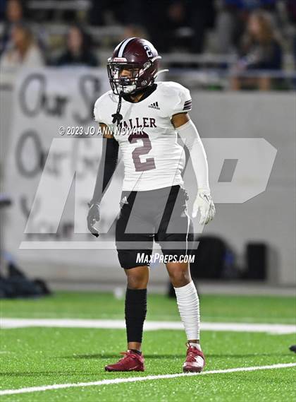 Thumbnail 1 in Waller @ Tomball Memorial photogallery.